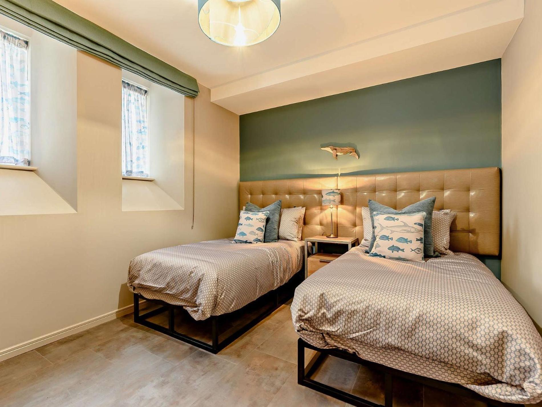 3 Bed In Newquay 90068